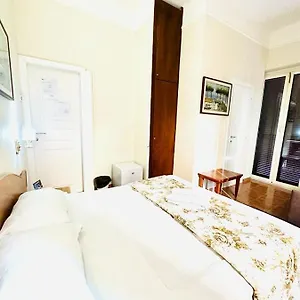 Resi Roma