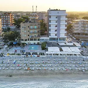 Hotel Bikini Tropicana Family Lido Di Savio