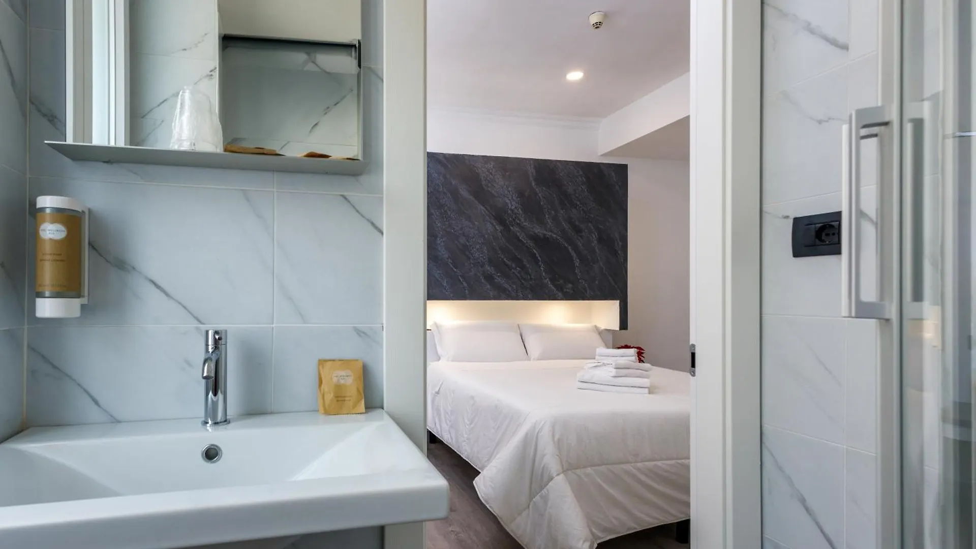 Crossroad Hotel Rzym