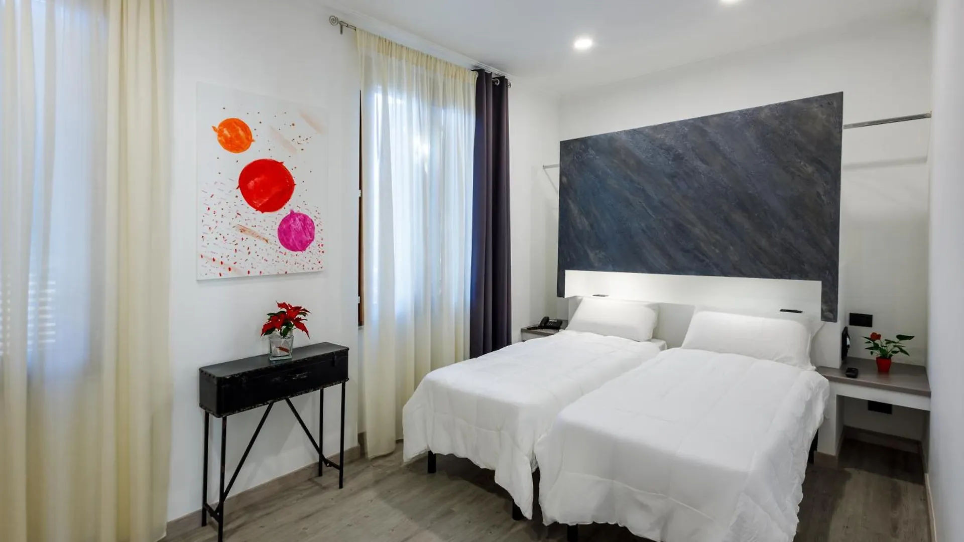 Crossroad Hotel Rome Italy